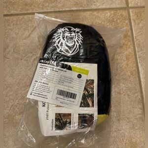 Portable camping hammock with hanging straps